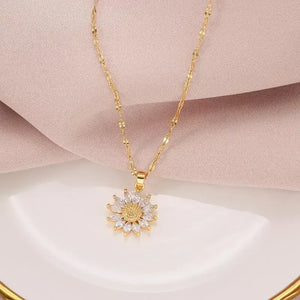 Luxury Daisy Flower Crystal Pendant Necklace for Women Charm Gold Color Stainless Steel Sunflower Choker Wedding Bride Jewelry